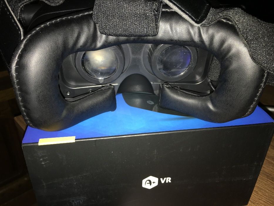 Ocazie : Ochelari realitate virtuala A+ VR 2 la numai 50 ron !