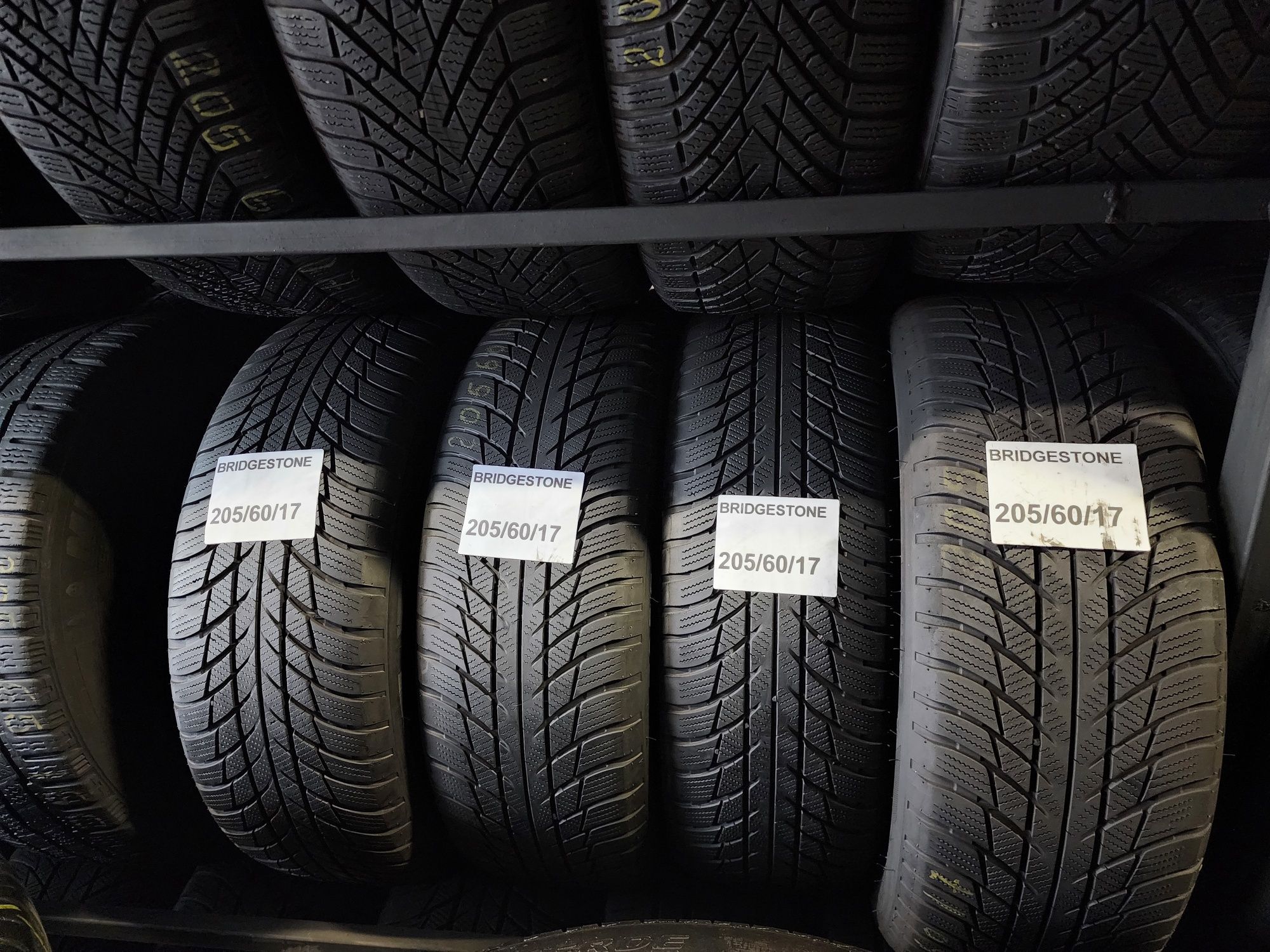 205 60 17 iarnă Bridgestone 6,5mm adâncime profil fabricatie 48/17
