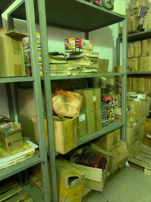 Продаю стеллажи металлические сварные