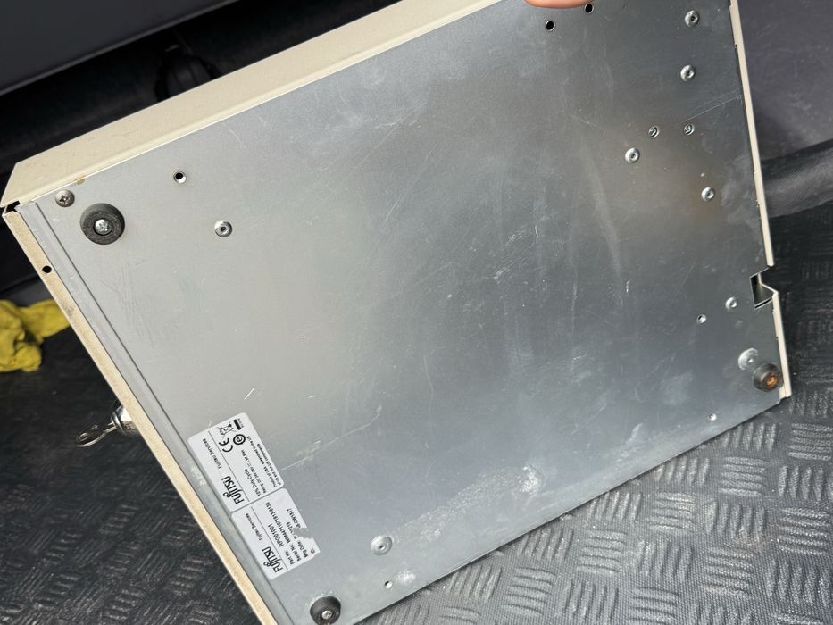 Продавам каса fujitsu