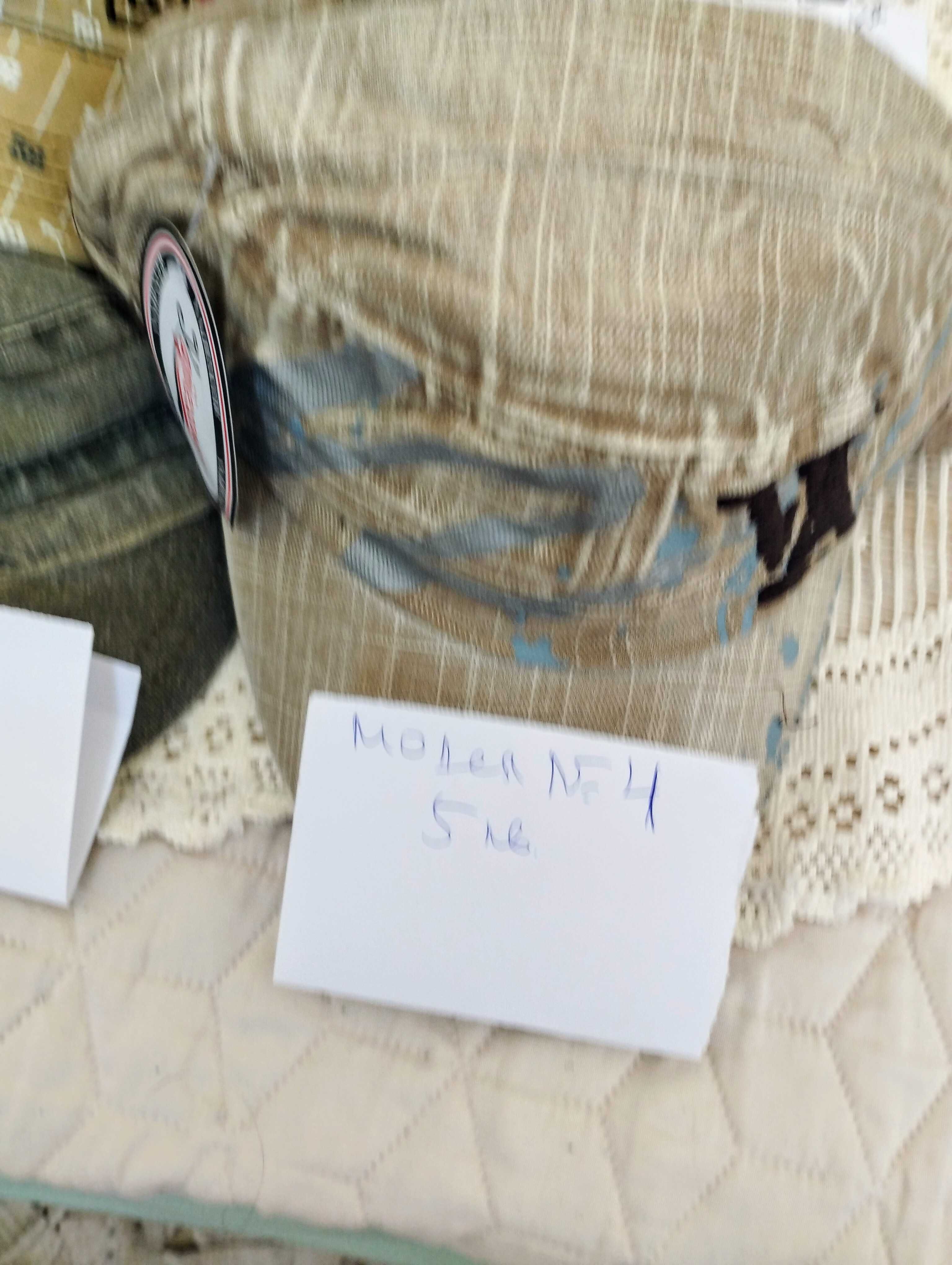 Мъжки летни шапки- внос Германия  цената е  със 70,% намаление