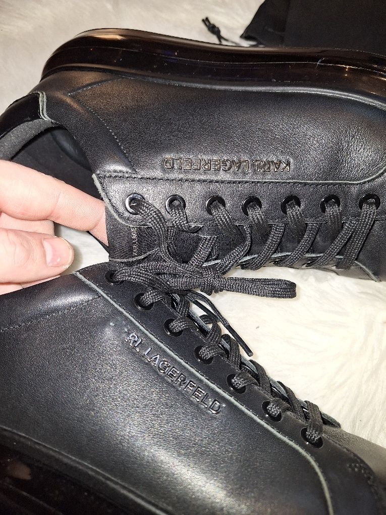 Karl Lagerfeld 45