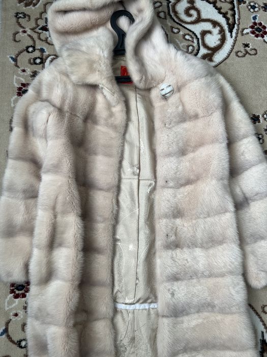 Продам шубу норковую