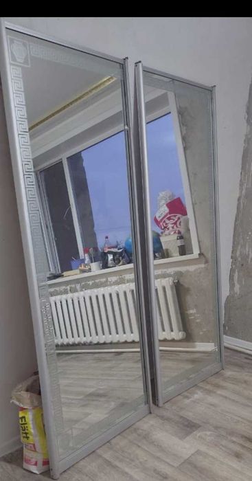 Зерколо  дверей купейный