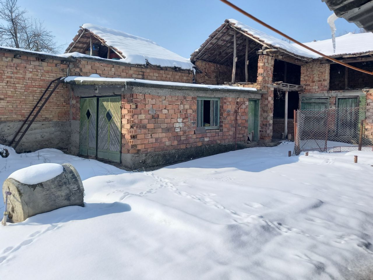 Продава се Етаж от къща в с. Божурица, Област Плевен - 90 кв.м за 198 €/кв.м - Снимка #2