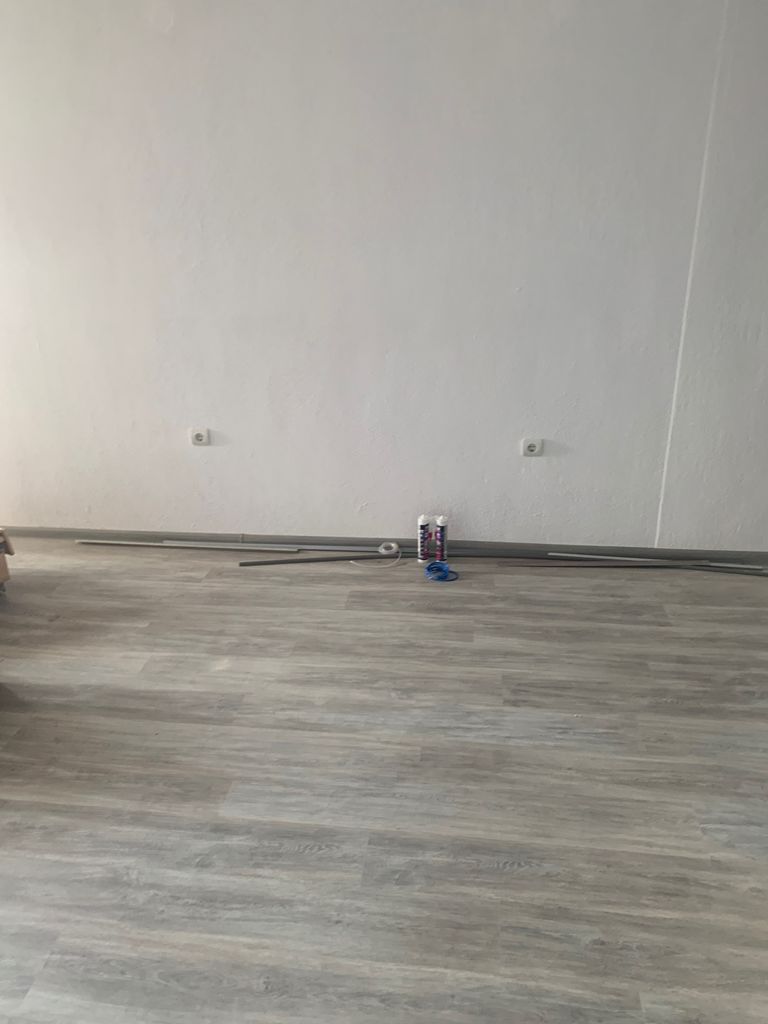 Дава се под наем Тристаен апартамент в Петрич - 88 кв.м за 25.5 € - Снимка #8