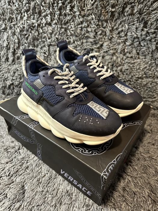 Versace chain reaction