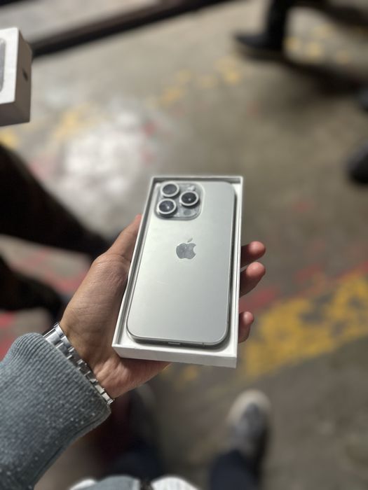 iPhone 15 pro 128gb 93%