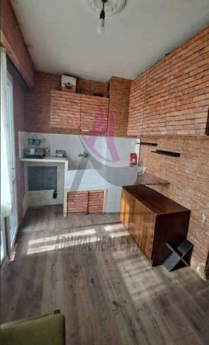 Просторен -двустаен -Владиславово