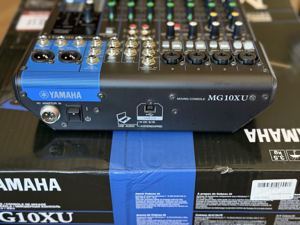 Mixer analog Yamaha MG10XU