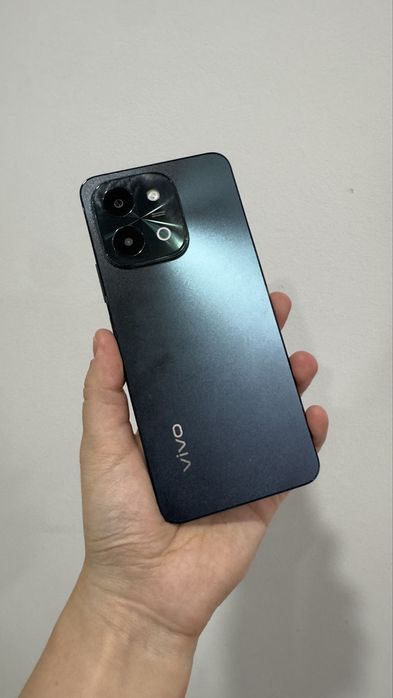 Vivo Y28 изумруд