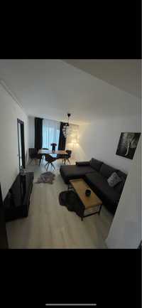 Inchiriez apartament