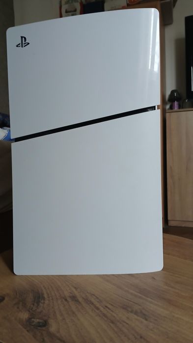 Playstation 5 Slim с 4 игри