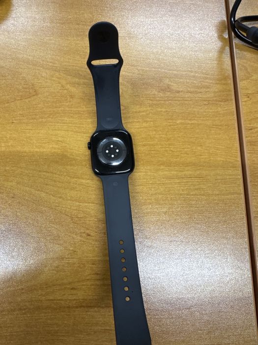 Apple watch 10 в отлично състояние