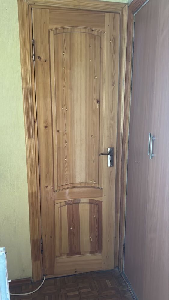 Продаются двери в хорошем состоянии