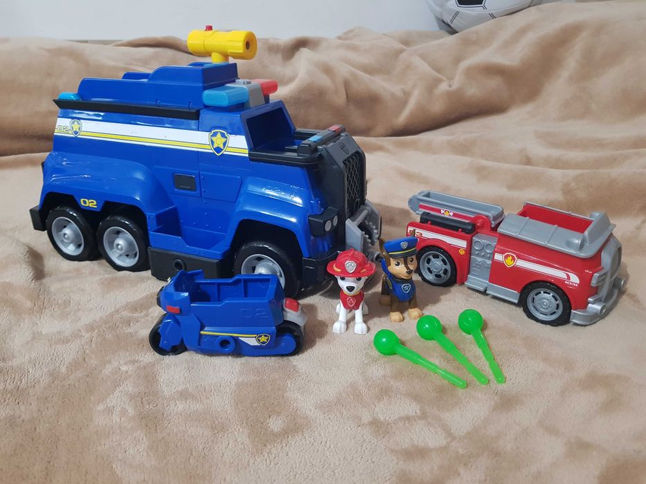 Masina de politie Paw Patrol + Masina de pompieri + Figurine