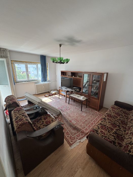 Apartament 3 camere metrou Aparatorii Patriei