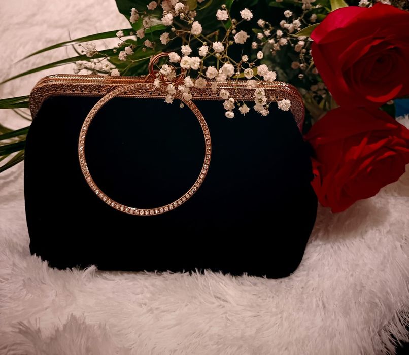 Globulețe , piticii , gentuțe inimioare