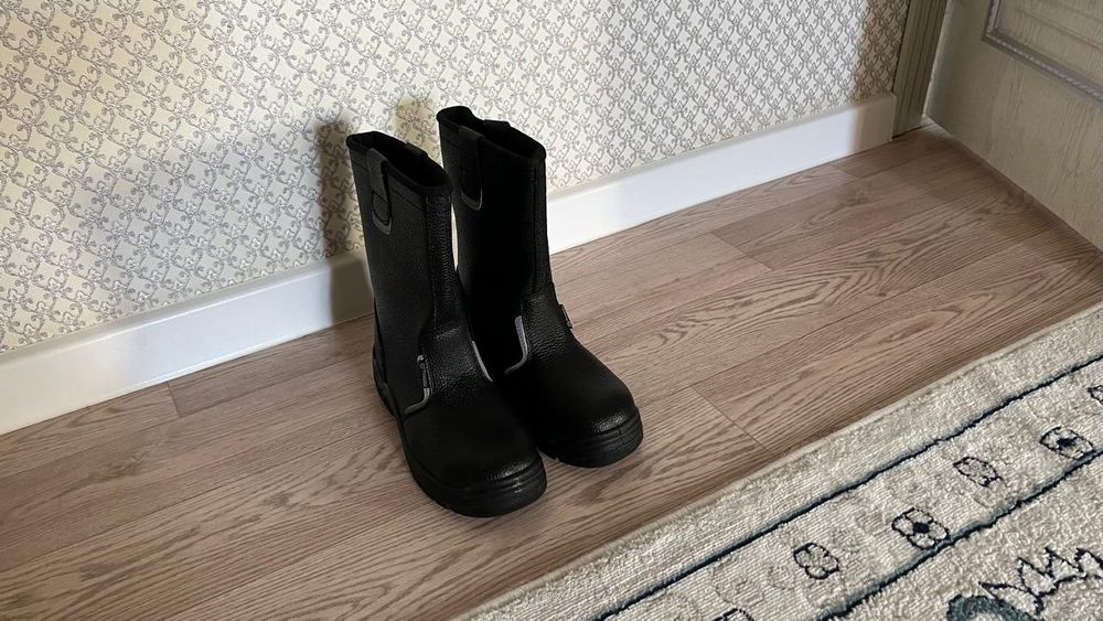 Спец обувь состояния новый