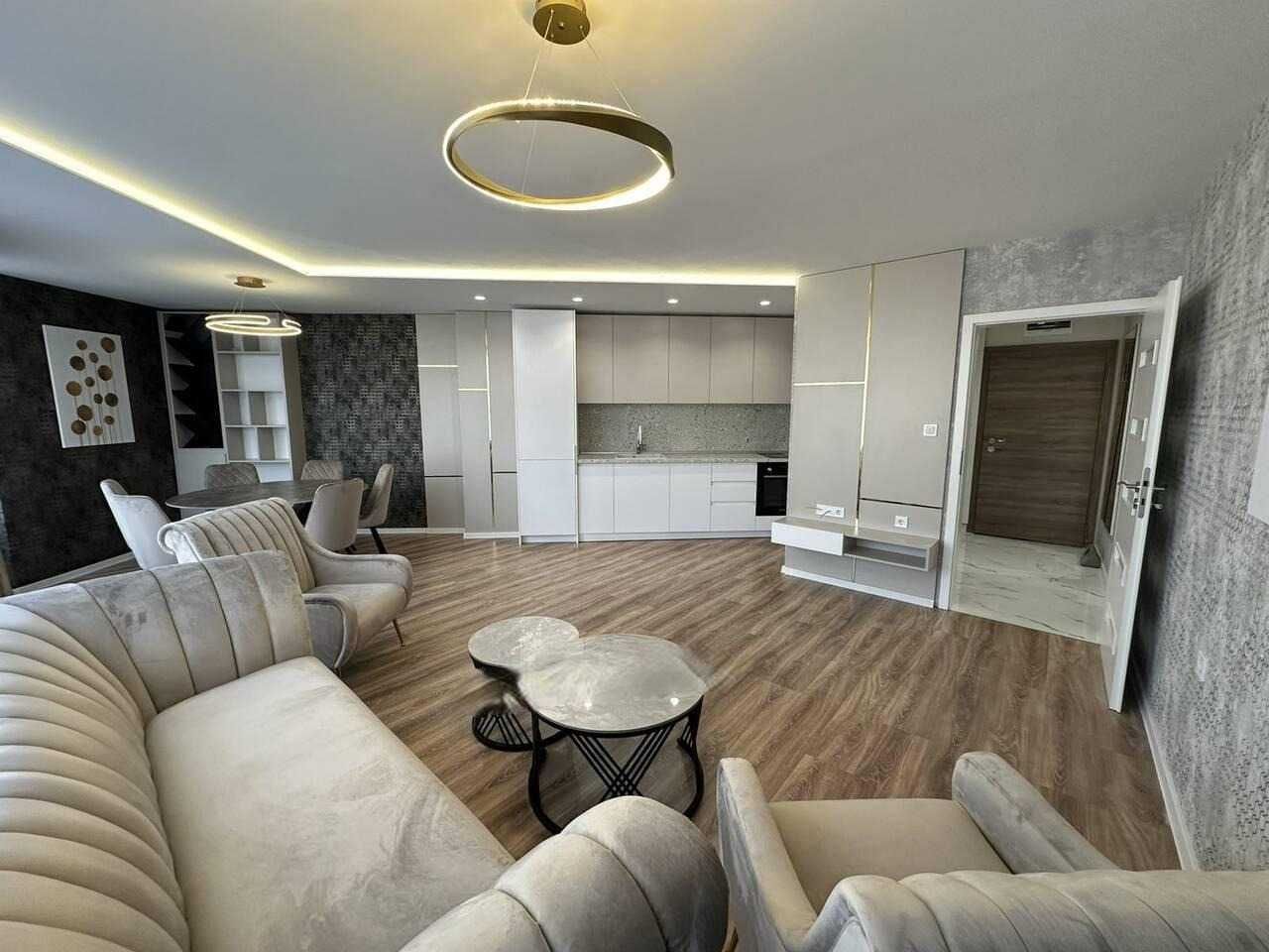 Продава се Тристаен апартамент в Пловдив, Съдийски - 118 кв.м за 1780 €/кв.м - Снимка #1