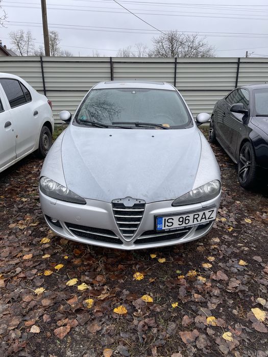 Vând alfa romeo 147 facelift 1.6 twinspark