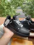 LV Trainer de vanzare