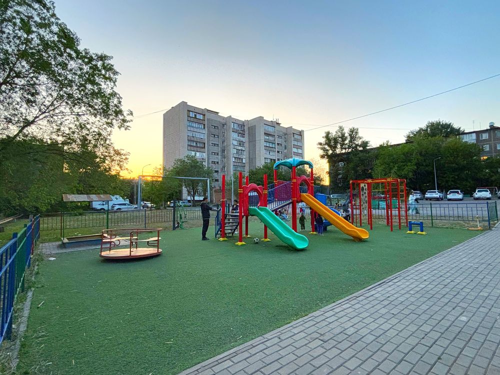 Продается 1 комнатная квартира 19 -мрн, дом 40.