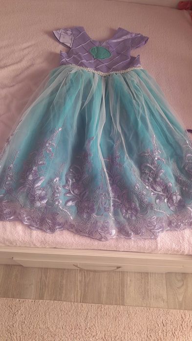 Рокля Ариел 140 см.