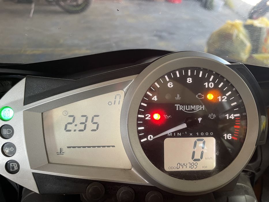 Triumph Daytona 675 sau schimb cu touring