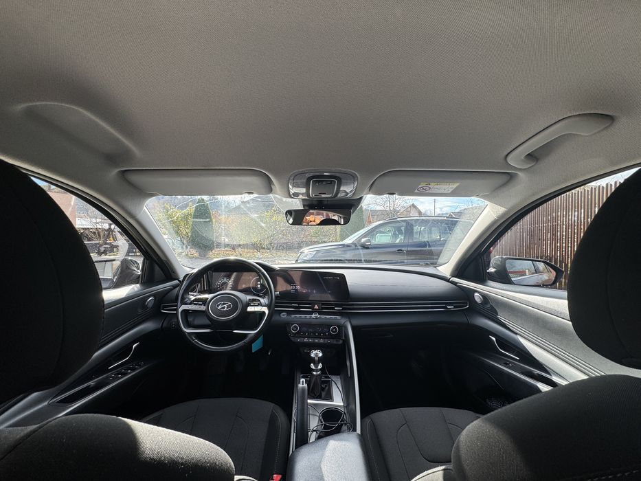 Hyundai elantra exclusive highway