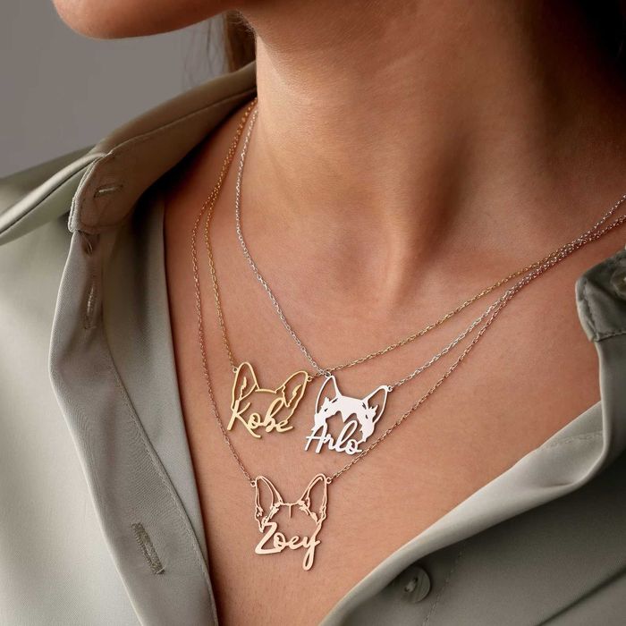 Сребърно колие с висулка във формата на кучешки уши