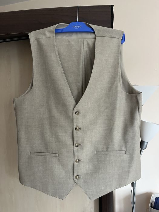 Costum barbatesc crem/nud marimea 52 nou