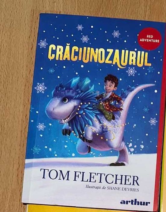 Carte arthur Craciunozaurul