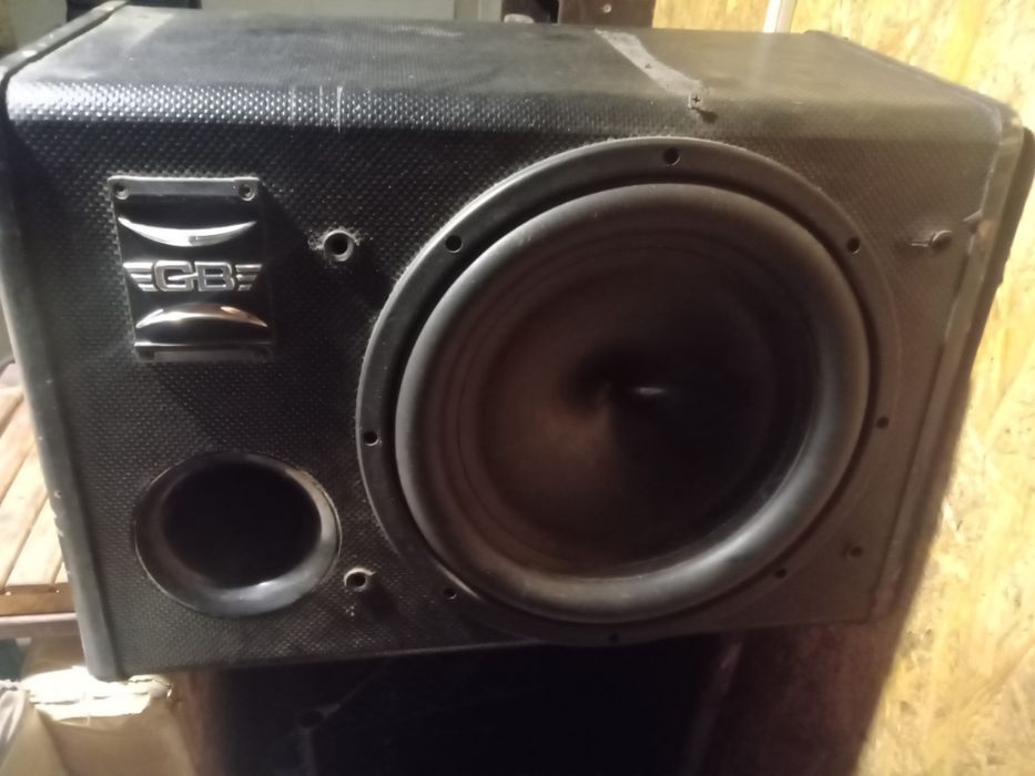 Продам савбуфер, хорошо играет, срочно. Не дорого