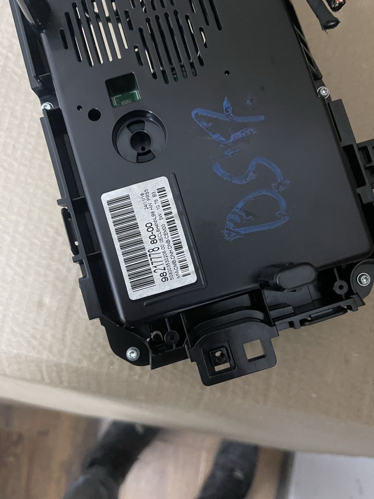 Ceasuri bord digitale Citroen Ds7 Crossback 982177788000 an 2017-2024
