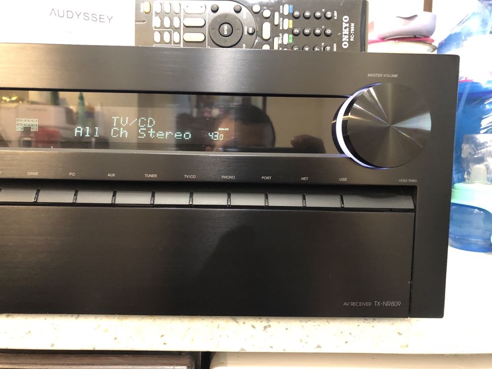 Onkyo TX-NR809 resiver