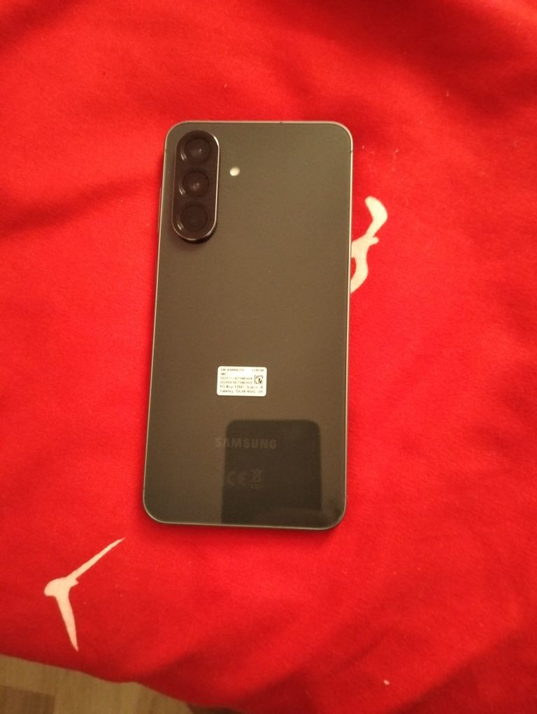Vând Samsung Galaxy a56 128gb