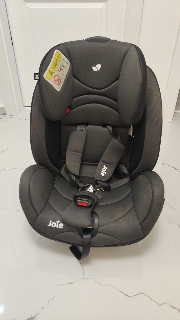 Vând scaun auto copii ,,JOIE" 0-25 kg