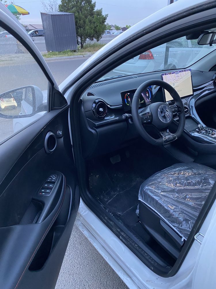 Byd E2 Luxury Full, 2025-yil, Bez probeg, NATARIUS tayyor, No'mer olin