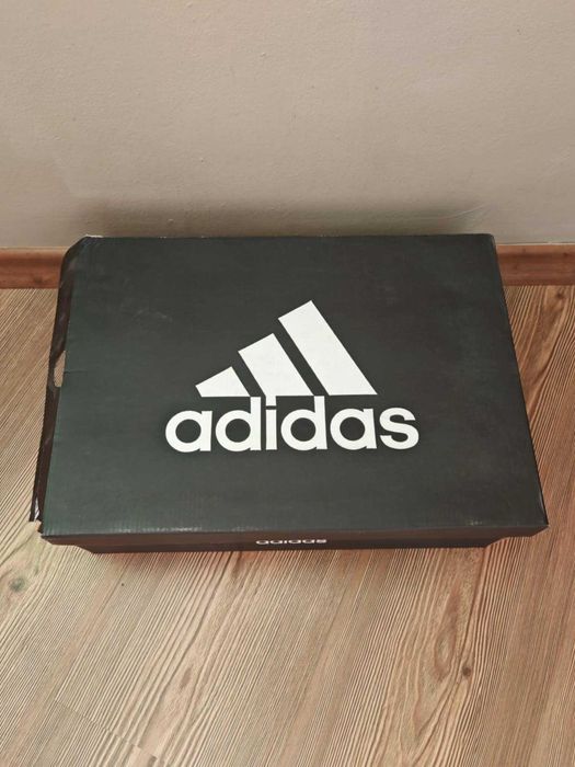 Спорни обувки adidas