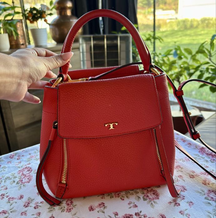 Дамска червена чанта Tory Burch естествена кожа