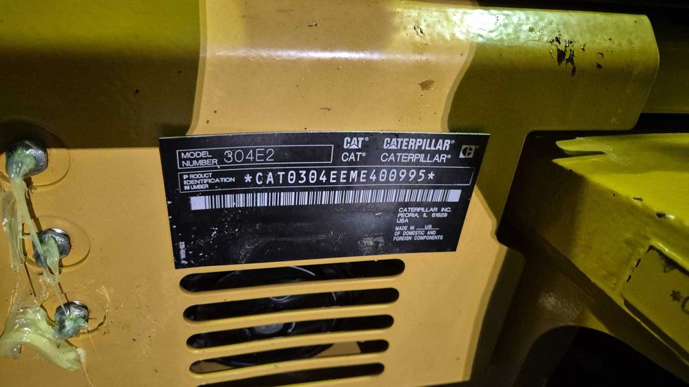 MiniExcavator Caterpillar 304E2 an 2016 4.220 ore 4 cupe import Italia