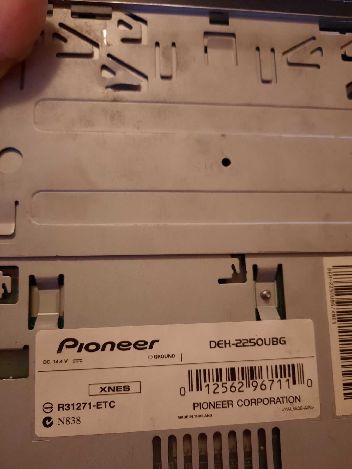 Pioneer cd usb за кола