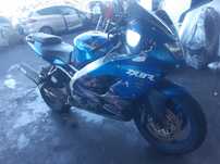 Мотоциклет (Кавазаки (Kawasaki  ZX-9R )-на части