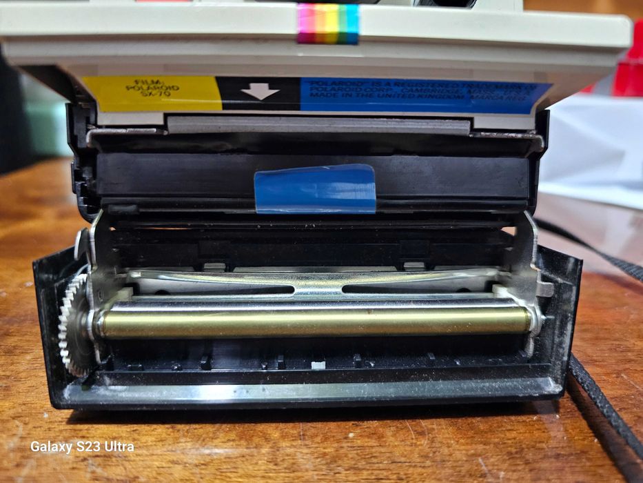 Фотоапарат за моментални снимки POLAROID 1000