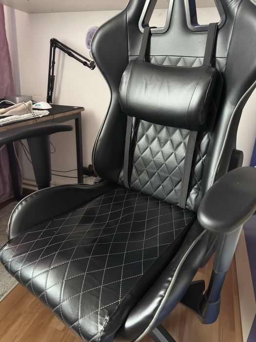 Vand Scaun Gaming Excelent