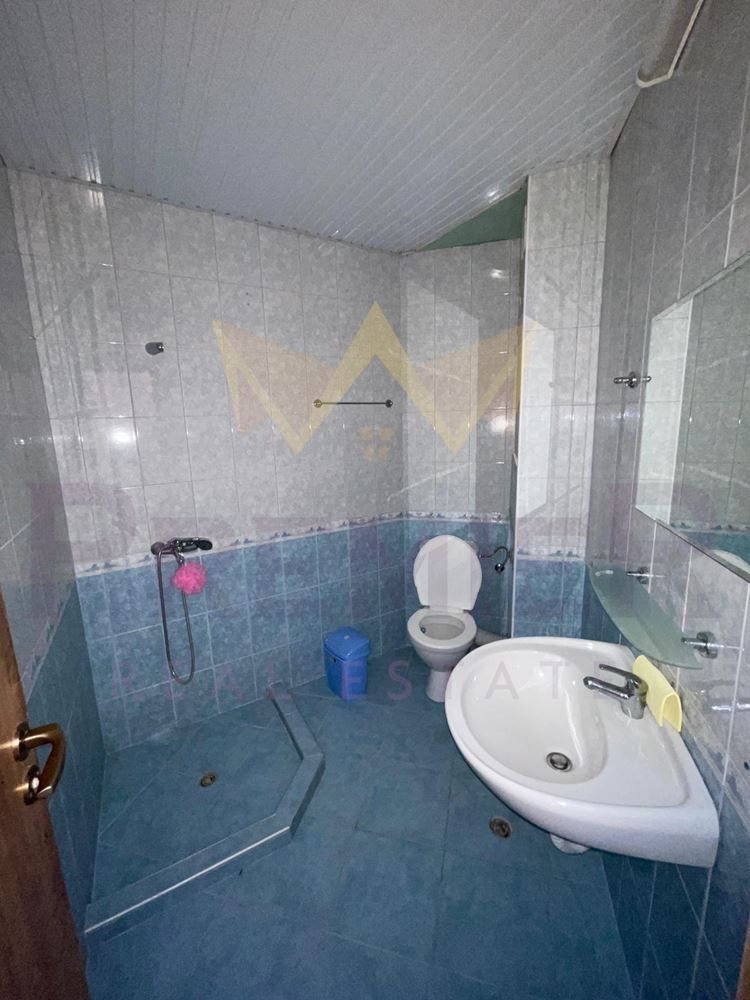 Офис в Бургас, област-к.к.Слънчев бряг площ 43 цена 38000