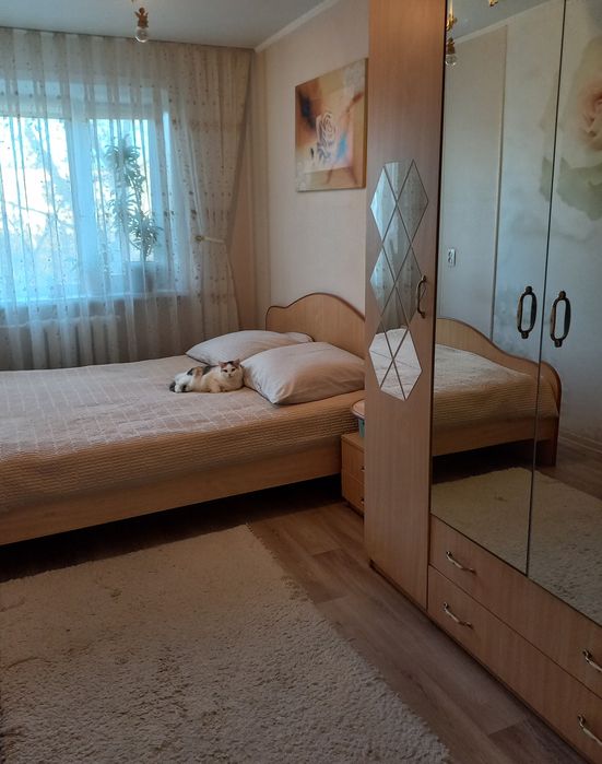 Продам 2-х спальный гарнитур.