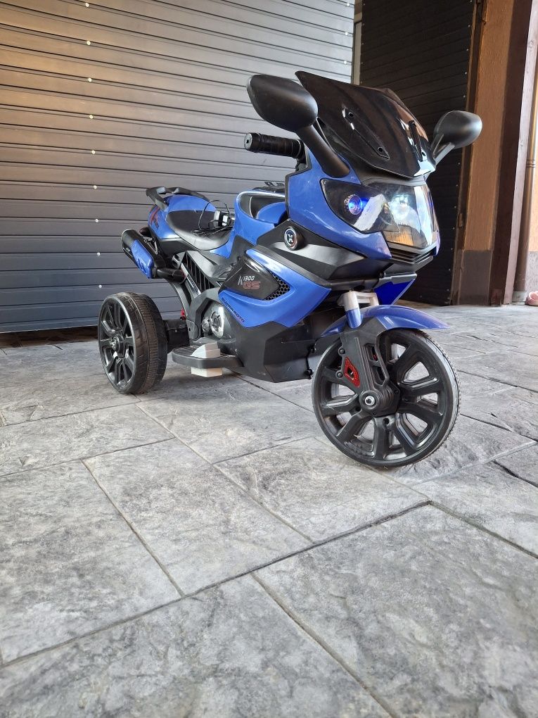 Motor copii pe 3 roti