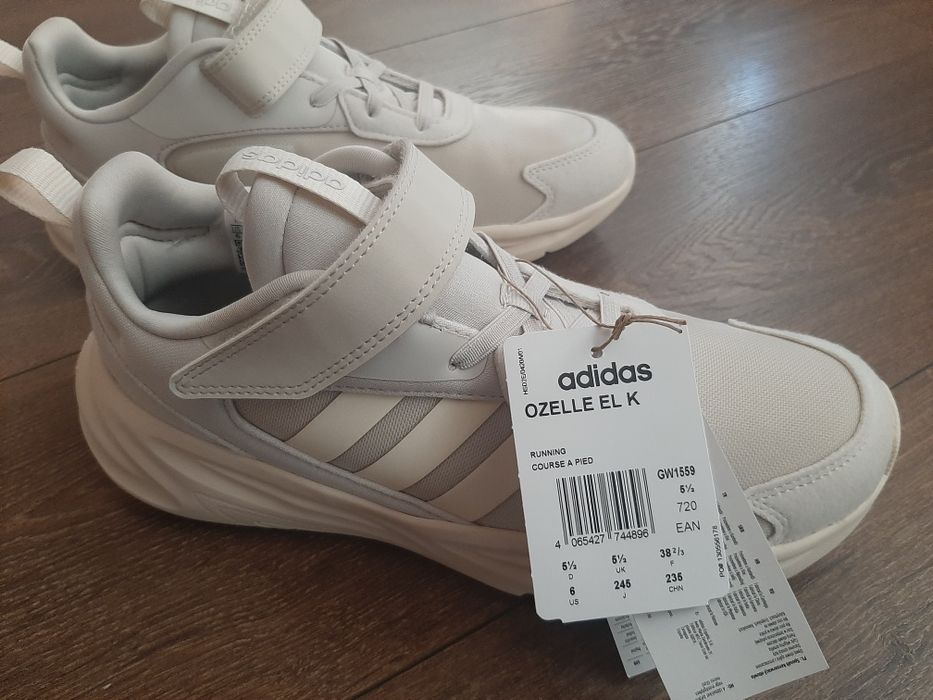 Adidas оригинални маратонки 39 номер